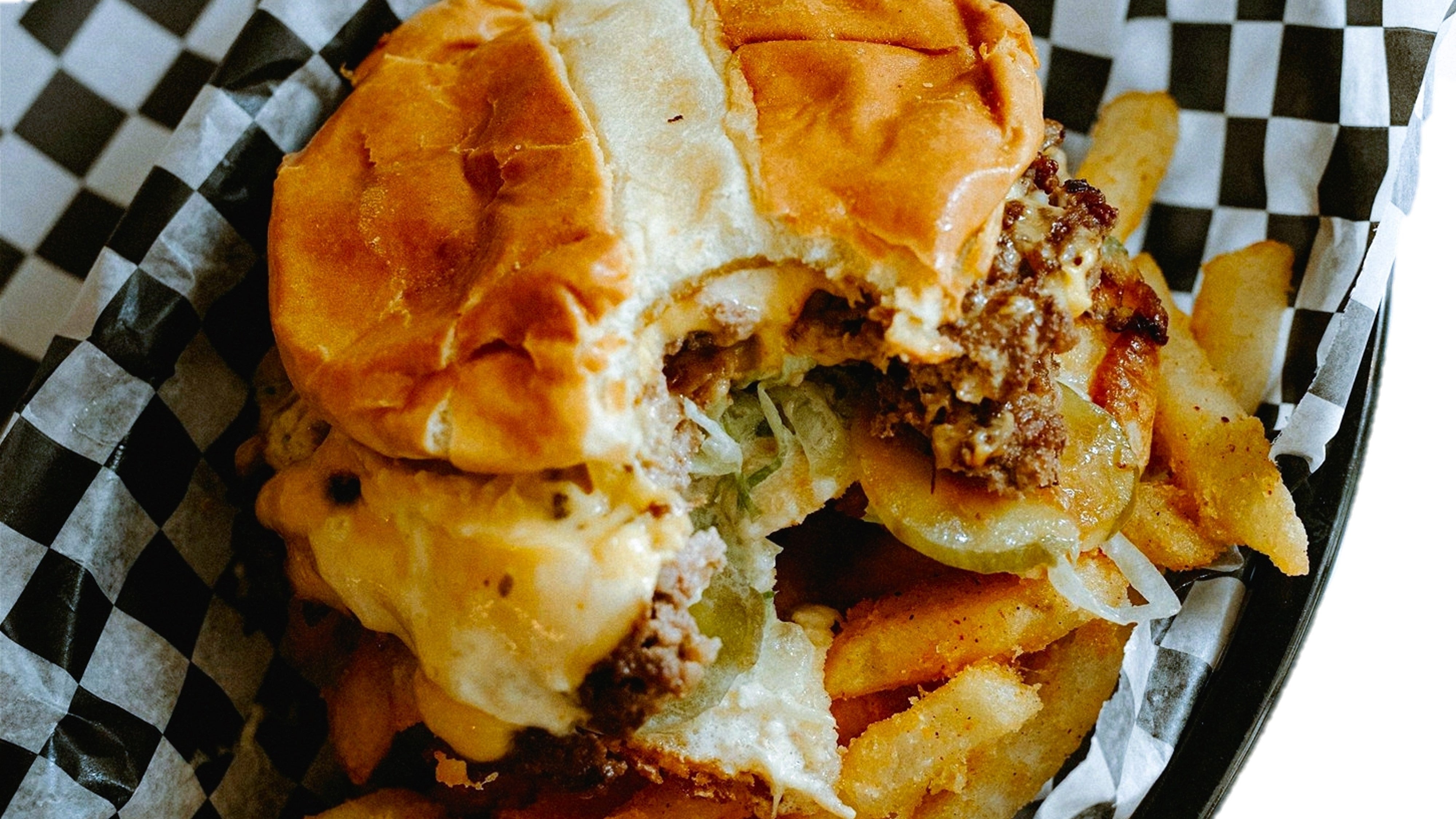 Between 2 Buns — Chinatown
